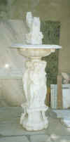 statue.jpg (9573 bytes)